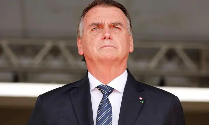 Bolsonaro recebe atendimento em posto médico do Palácio do Planalto