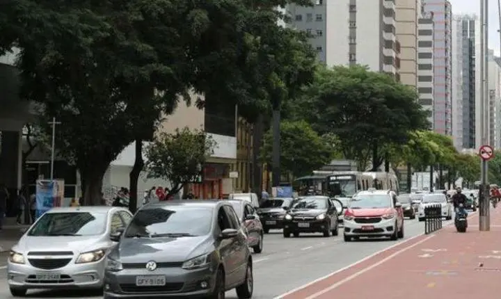 Bons motoristas podem usufruir descontos e benefícios; entenda