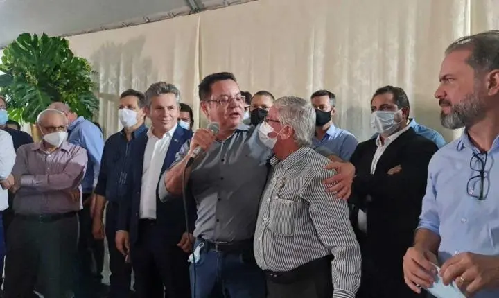 Botelho intervém e governo assina convênio para construção de ETA em VG