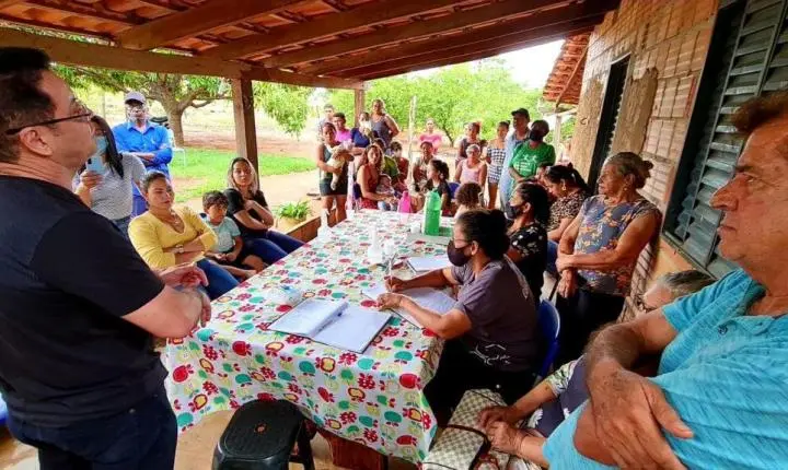 Botelho visita comunidade Vão da Serra para debater melhorias