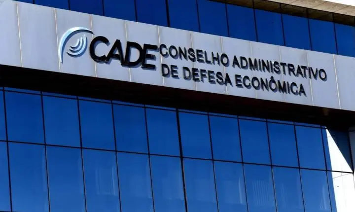 Cade aprova compra da Oi por Claro, Vivo e TIM com exigências