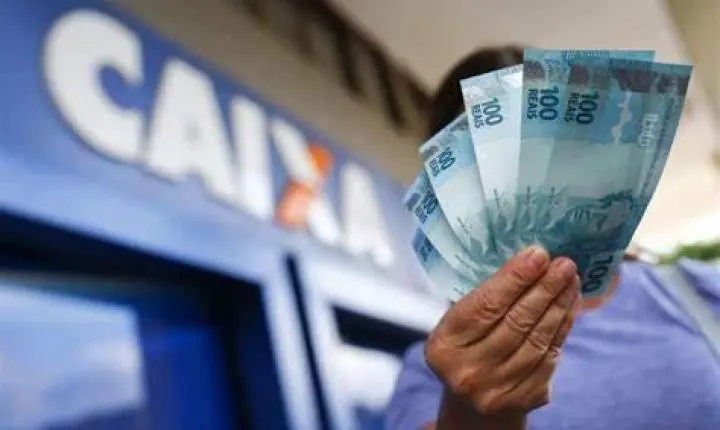 Caixa começa a liberar empréstimos de até R$ 3.000; veja como pedir