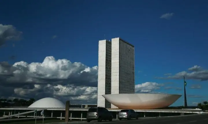 Câmara aprova urgência para criação do comitê gestor do IBS