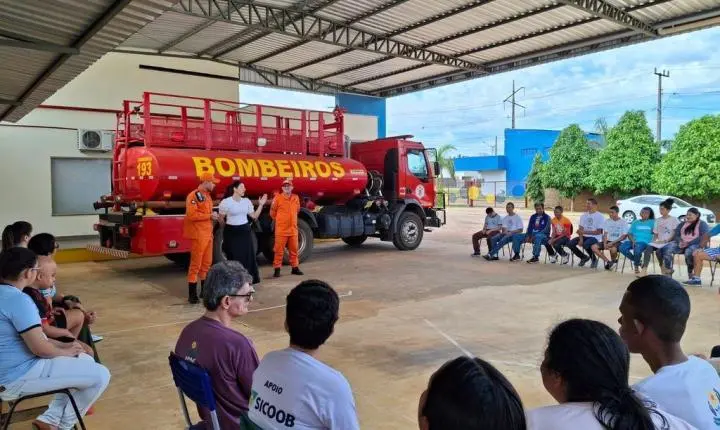 Campo Verde; Corpo de Bombeiros realiza palestra educativa na APAE sobre prevenção e segurança