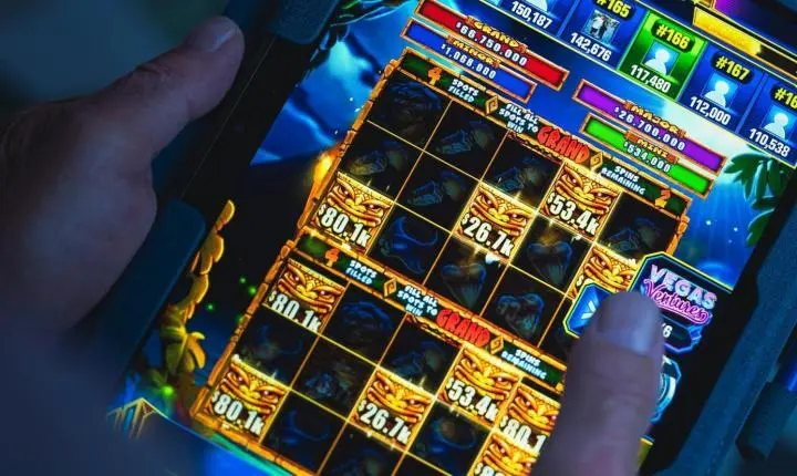 Campo Verde; Procon orienta sobre superendividamento por jogos online