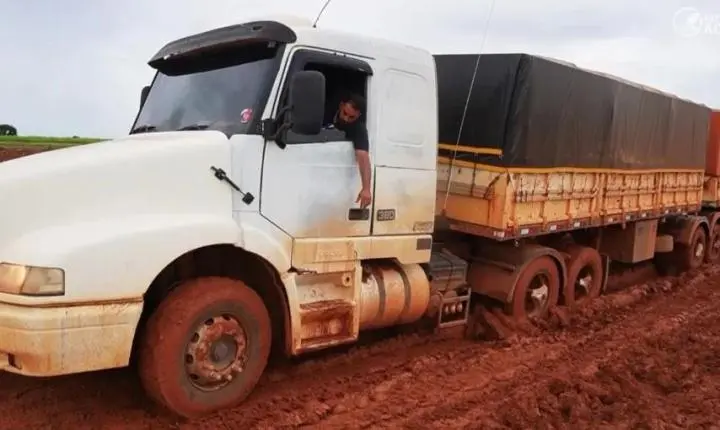 Canal Rural destaca; MT-240, a soja pede socorro… e fica pelo caminho
