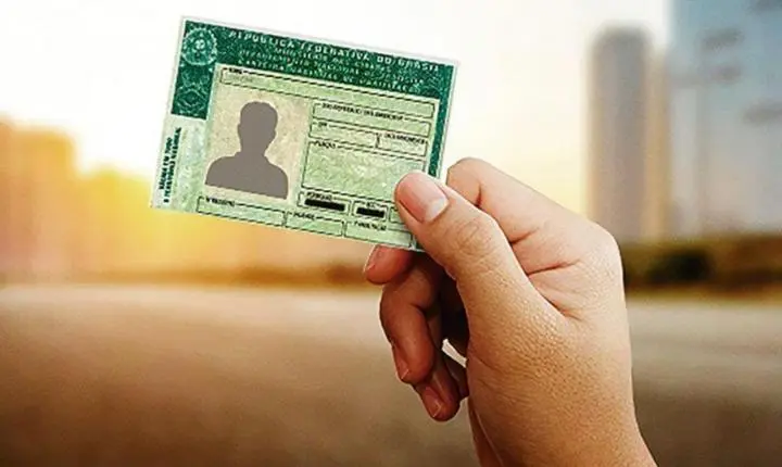 Carteira de habilitação vencida entre março e dezembro de 2020 deve ser renovada até o final deste mês