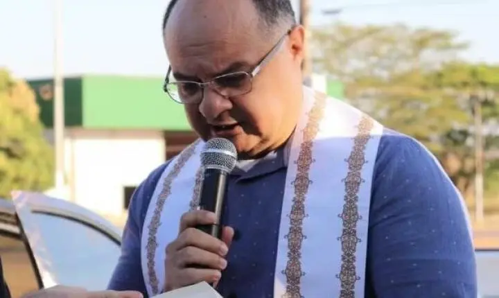 'Chegou a abraçá-lo dias antes', diz padre sobre mãe que invadiu casa com o filho e matou dois idosos em MT