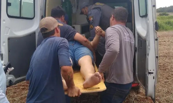 Com coronavírus, caminhoneiro é encontrado desacordado após desmaiar dirigindo carreta em rodovia