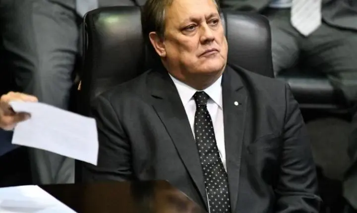 Desembargador suspende lei que proíbe exigência de comprovante da vacinação em Matupá