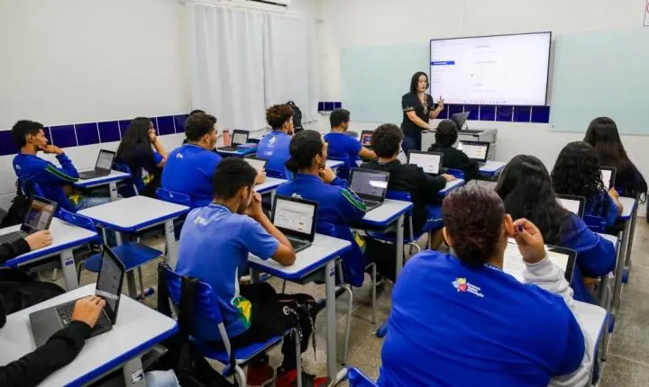 Educação lança edital com 3 mil vagas para pós-graduação e formação continuada em TEA