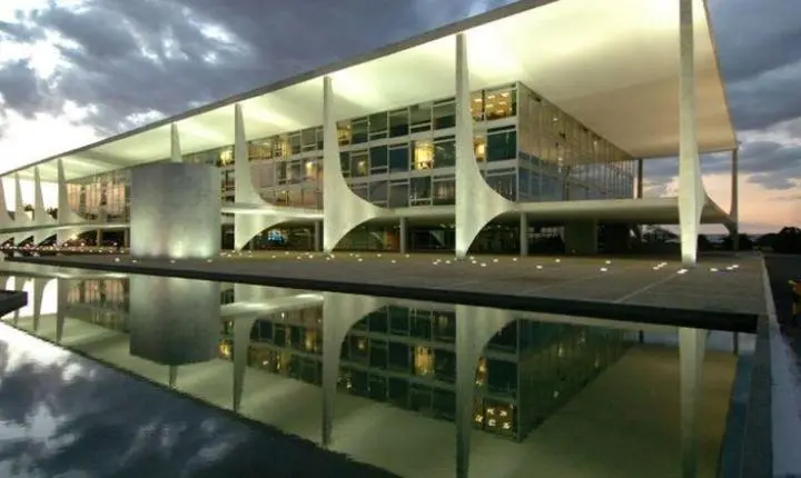 Em meio à crise de confiança, governo Lula nomeia 122 militares para o GSI