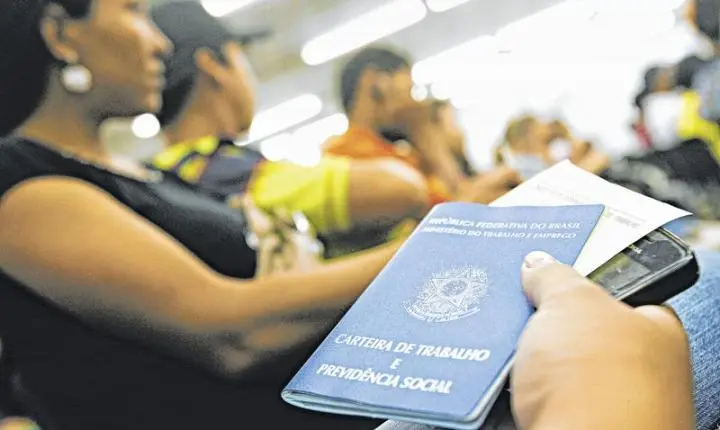 Estudo mostra que segmentos desonerados empregam mais e pagam melhor; veja diferenças