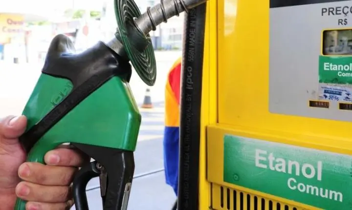 Etanol: Preço cai em 18 Estados na semana; média nacional recua 0,24%
