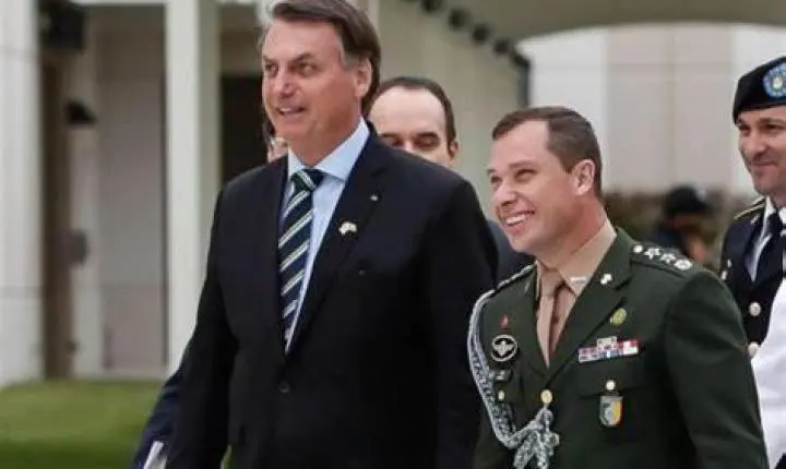 Ex-ajudante de Bolsonaro Mauro Cid é preso em operação contra fraudes em dados de vacinação