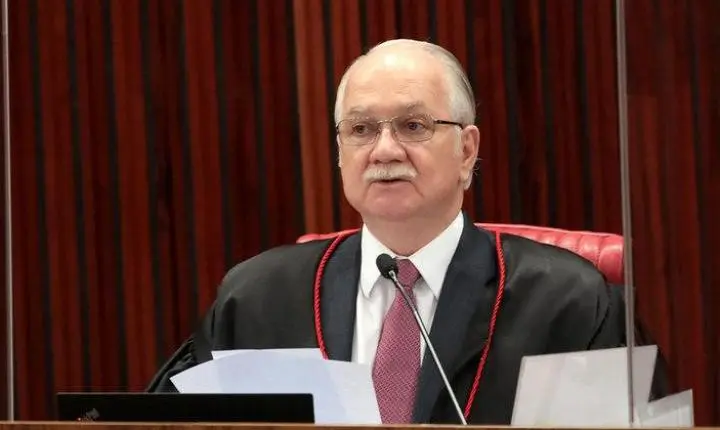 Fachin responde a ministro e diz que Forças Armadas podem participar de auditoria das eleições