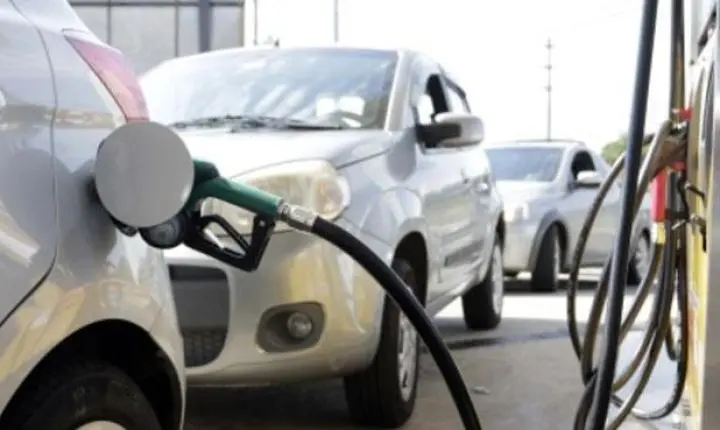 Gasolina e diesel ficam mais caros a partir de hoje nas refinarias