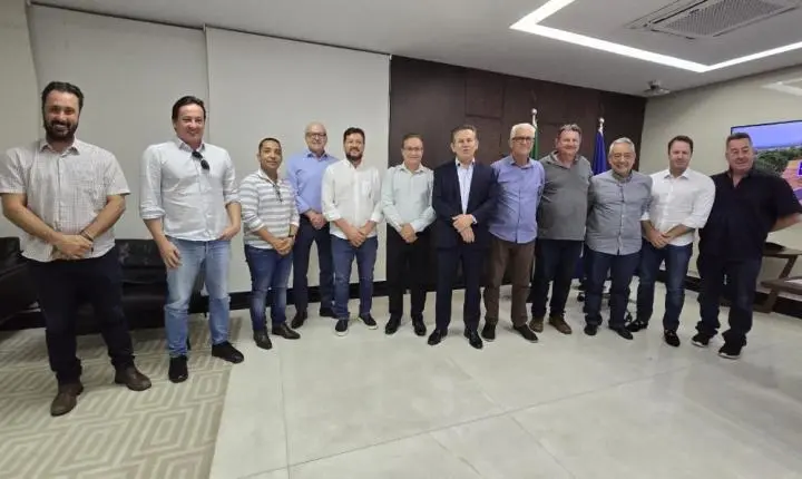 Governador autoriza asfalto novo em 40 km da MT-242 em Nova Ubiratã