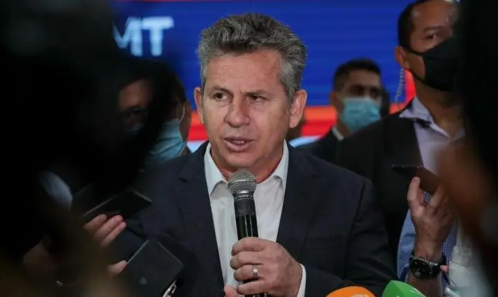 Governador de MT diz que Covid foi politizada e que não vai decretar proibição das festas de final de ano