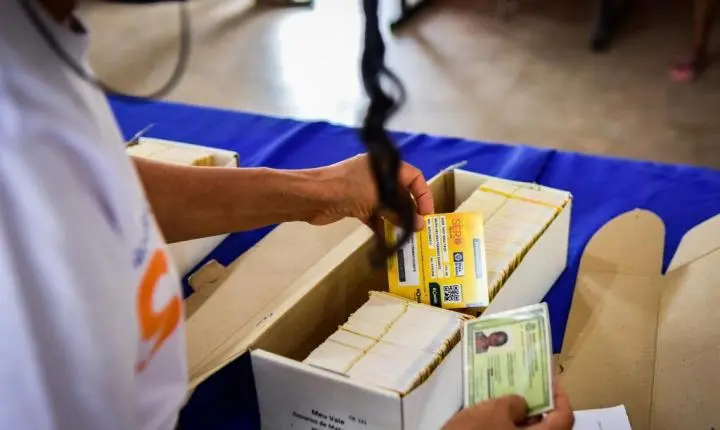 Governo consegue na Justiça direito de pagar empresas; mercados precisam se credenciar