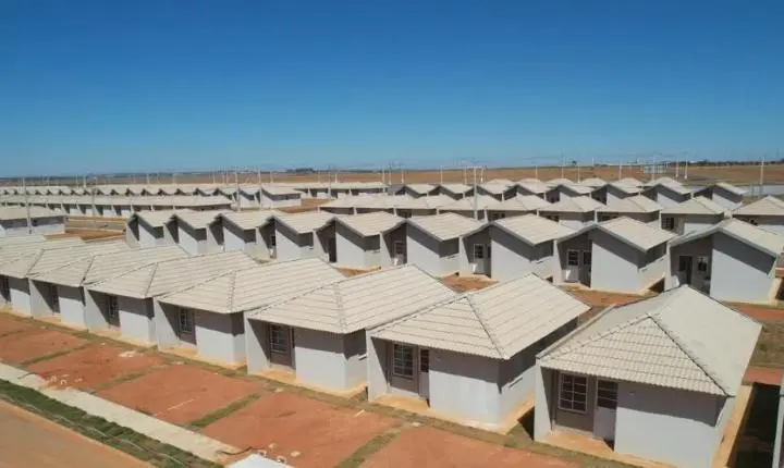 Governo de MT realiza 1º Feirão SER Família Habitação com 1,5 mil imóveis disponíveis e subsídio de até R$ 25 mil