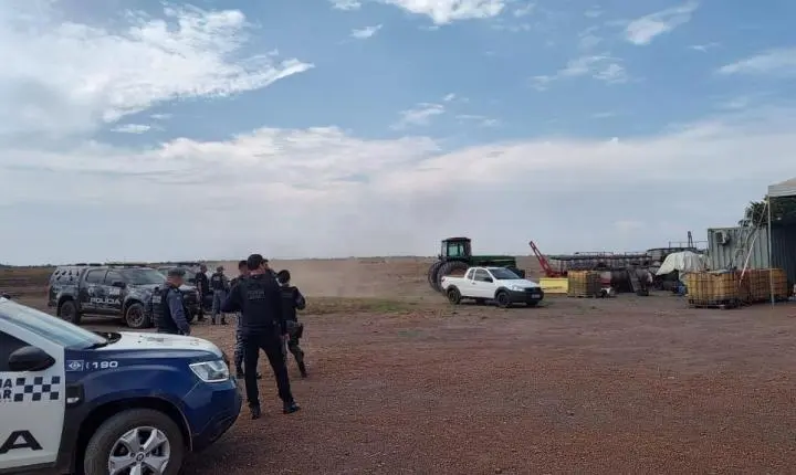 Governo de MT sanciona lei que pune invasores de terras