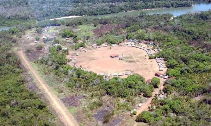 Lewandowski assina portaria de demarcação de três terras indígenas