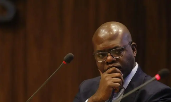 Lula demite Silvio Almeida após denúncias de assédio sexual