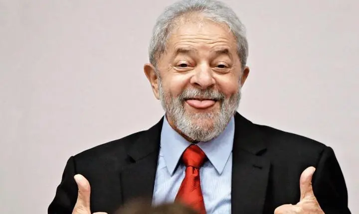 Lula tira Correios, EBC e outras empresas do programa de privatização
