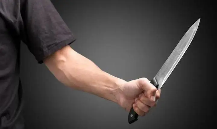 Maníaco invade casa e ataca ex-sogra com golpes de faca em Chapada dos Guimarães