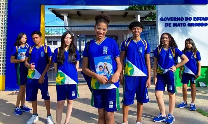 Matrículas de alunos da Rede Estadual continuam apenas de forma presencial, informa Seduc