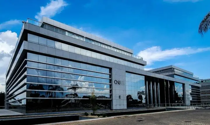 Mesmo com filho menor divórcio pode ser feito em cartório