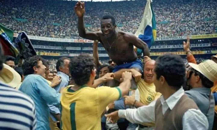 Morre o Rei Pelé aos 82 anos