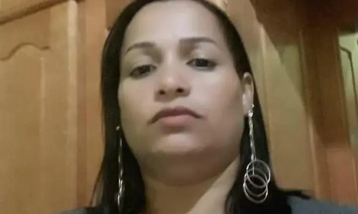 Mulher é morta pelo marido na frente das filhas dentro de casa em MT