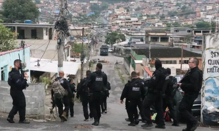 Operação no Alemão deixa pelo menos 64 mortos em megaoperação no RJ
