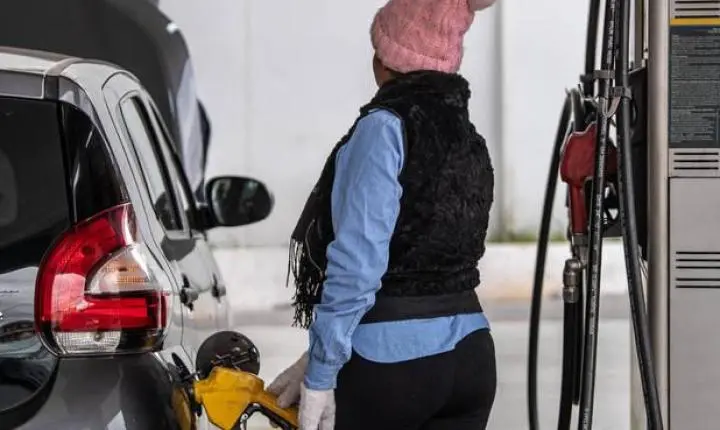 Para barrar inflação, projeto torna combustíveis e energia itens essenciais