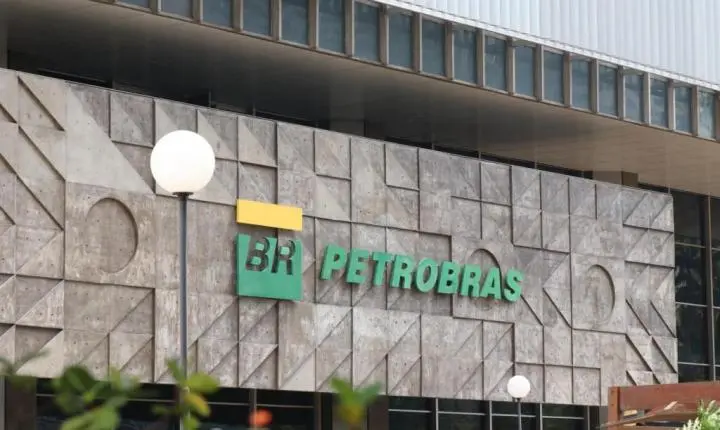 Petrobras reajusta preços dos combustíveis: gasolina sobe 5,18%; alta do diesel é de 14,26%