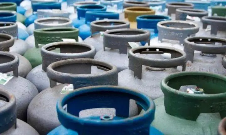 Petrobras reduz preço do gás de cozinha em 6% a partir de amanhã