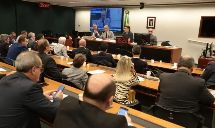 Plano Safra 2022/23 será robusto, diz ministro Marcos Montes