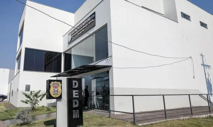 Polícia Civil prende jovem por ameaçar e atear fogo na casa da mãe em Cuiabá