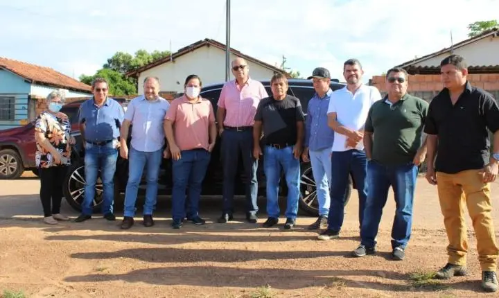 Prefeito de Paranatinga e Vereadores acompanharam hoje, a visita de empresários no município para construção de casas populares
