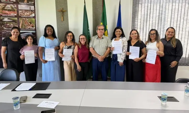 Prefeito Marcos Tomazini dá posse a novas Diretoras de Escolas Municipais em Paranatinga