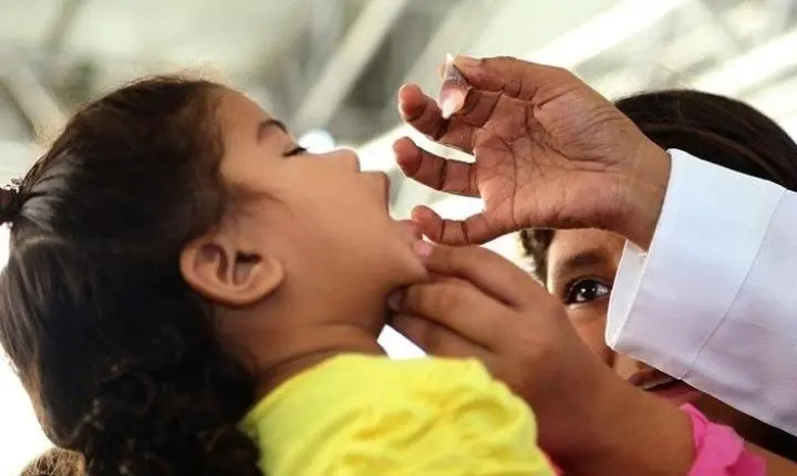 Queda da cobertura vacinal infantil coloca Brasil sob ameaça de surtos de doenças do passado