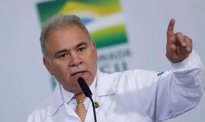 Queiroga assina portaria com fim de emergência para Covid-19; medida entra em vigor em 30 dias