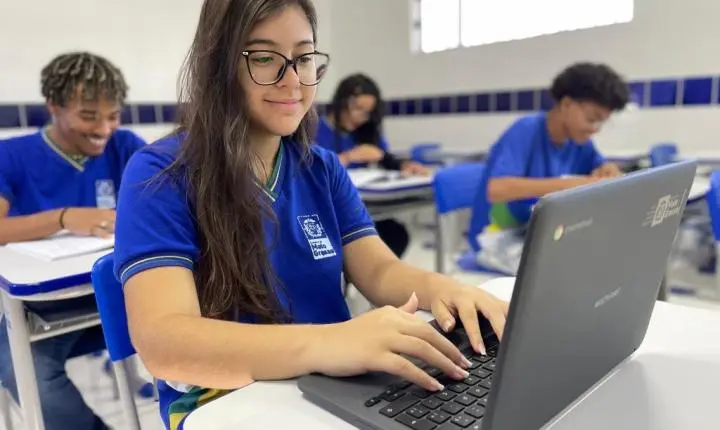 Rede estadual tem vagas para 2027; Seduc orienta famílias que perderam prazo da Matrícula Web