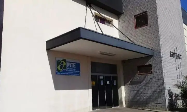 Servidores do Ministério do Trabalho em MT decidem por greve em assembleia