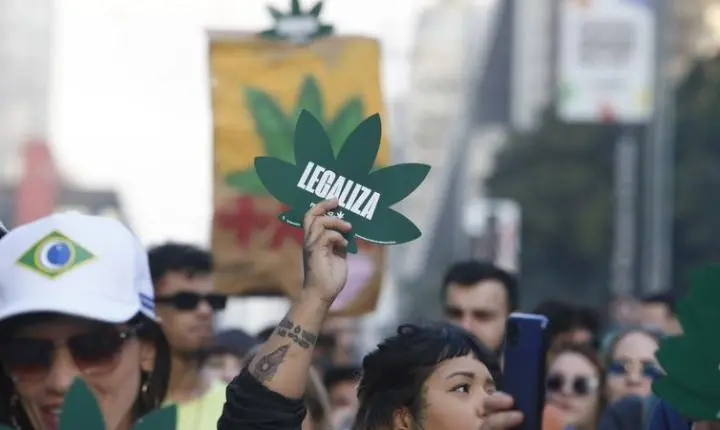 STF retoma julgamento sobre o porte de maconha para uso pessoal 