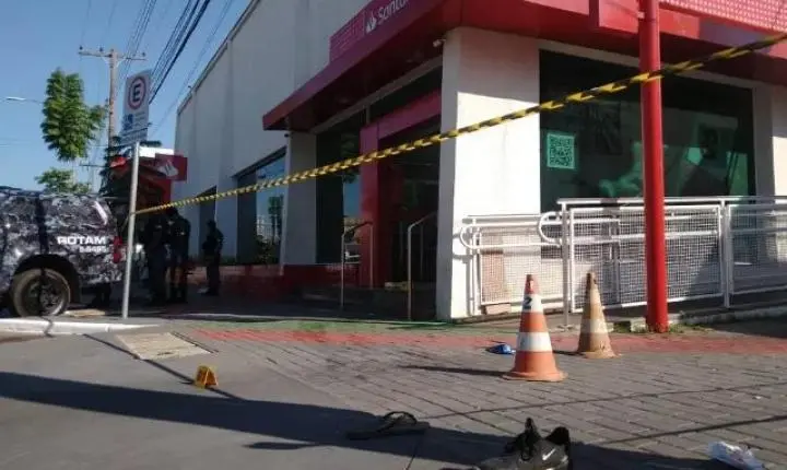 Três homens morrem baleados em confronto com a Rotam após invadirem agência bancária em MT